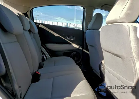 2022 Honda Hr-V Lx z USA, uszkodzony, nr VIN 3CZRU6H37NM732685